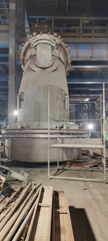 Tall industrial heat exchanger structure